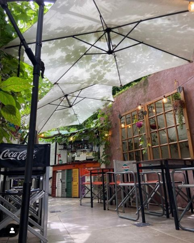 Astor Bar