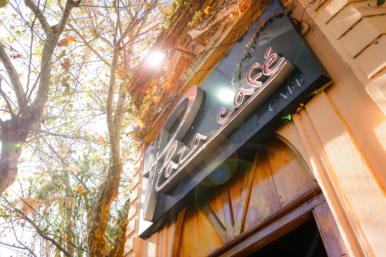Plaza Café