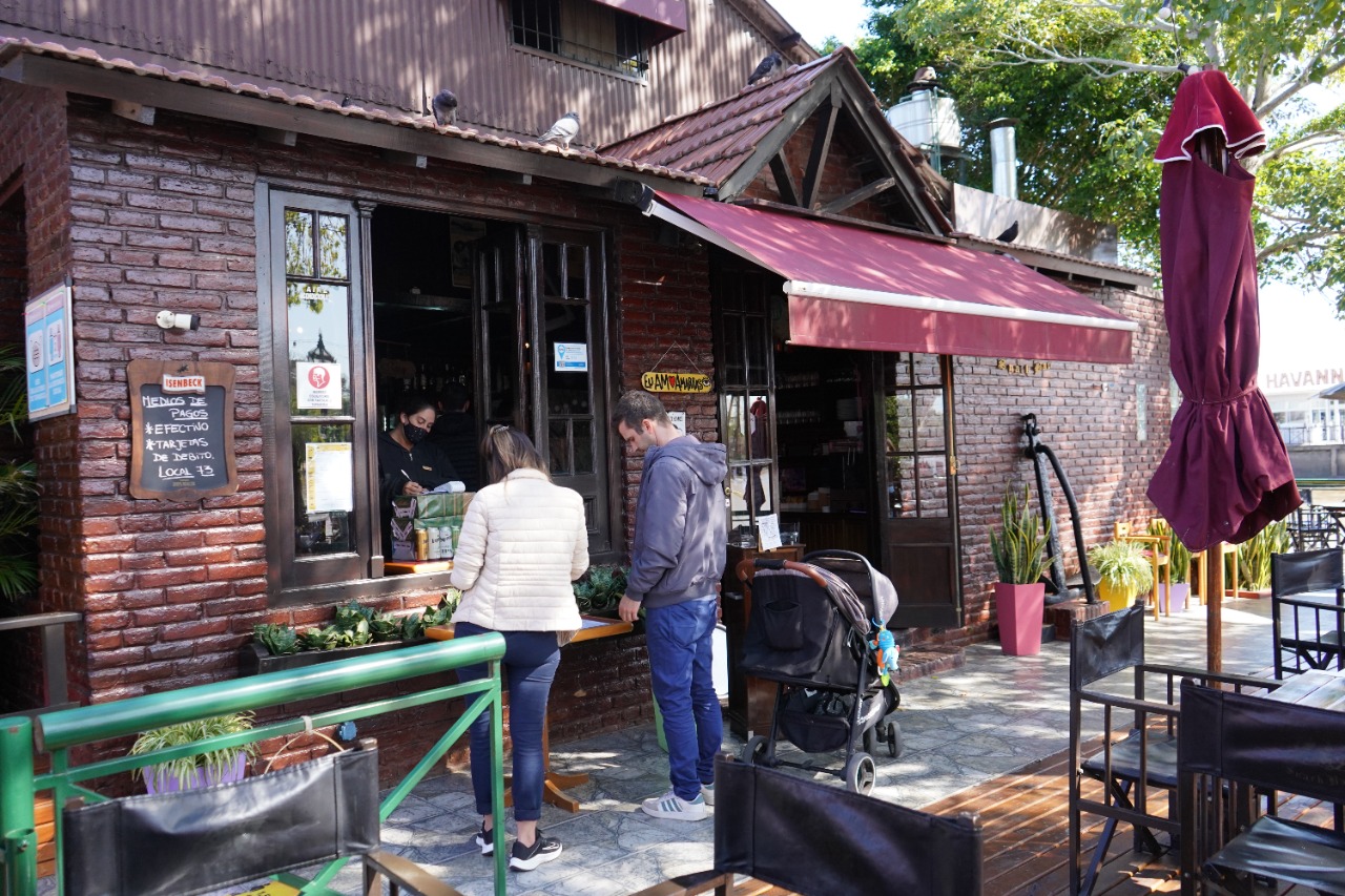 Amarras Snack Bar