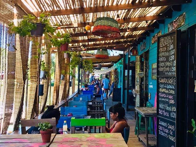 Paseo Comercial Villa La Ñata