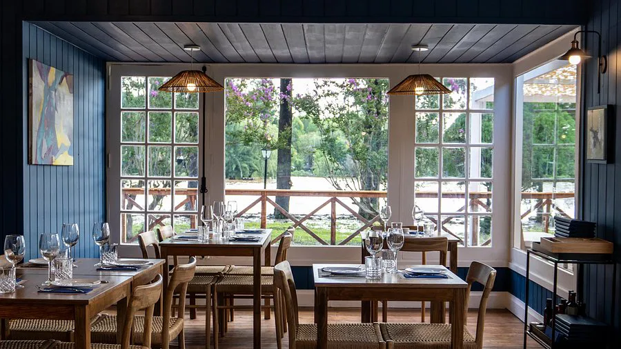 Isla Centenario Restaurant