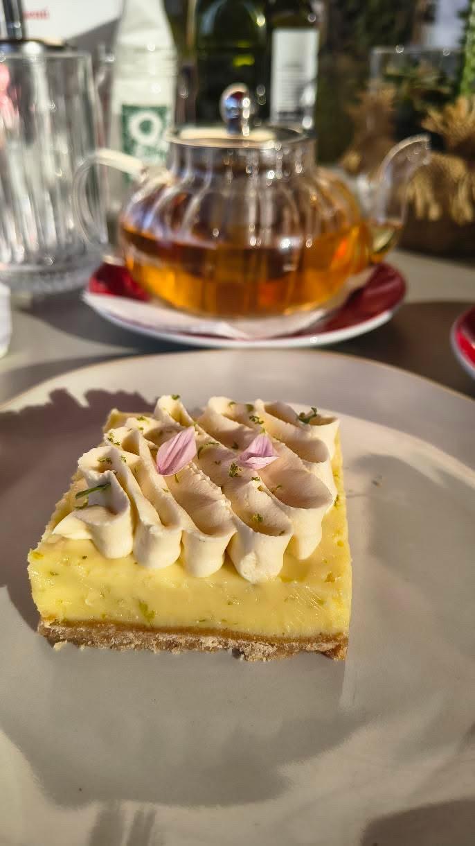 Local almacén + café